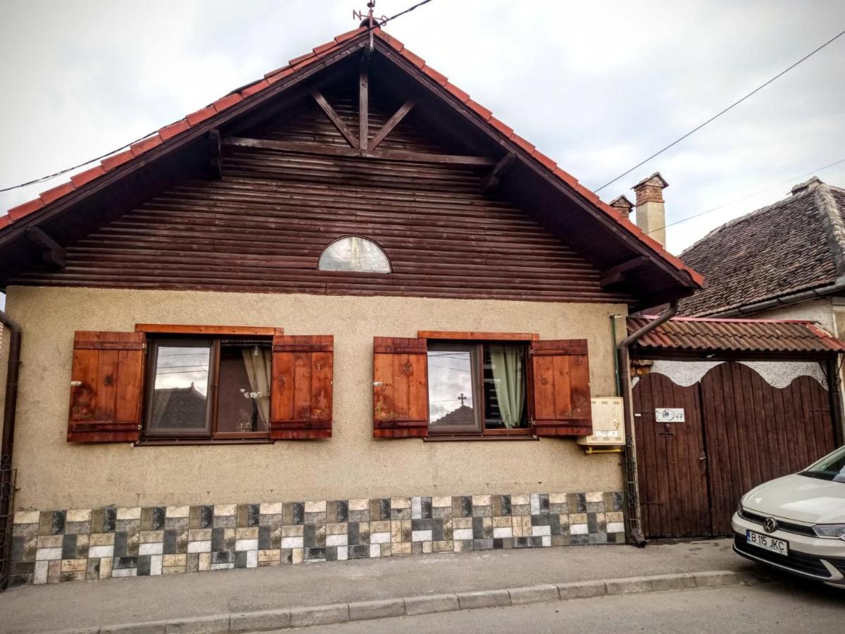 Home Of Art Rîşnov Ngoại thất bức ảnh
