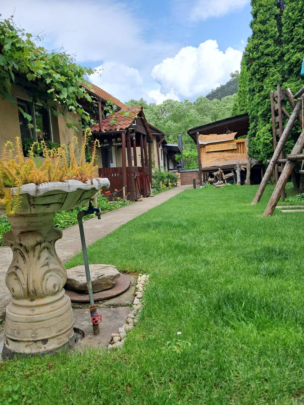 Home Of Art Rîşnov Ngoại thất bức ảnh